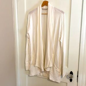 White athleta pranayama wrap